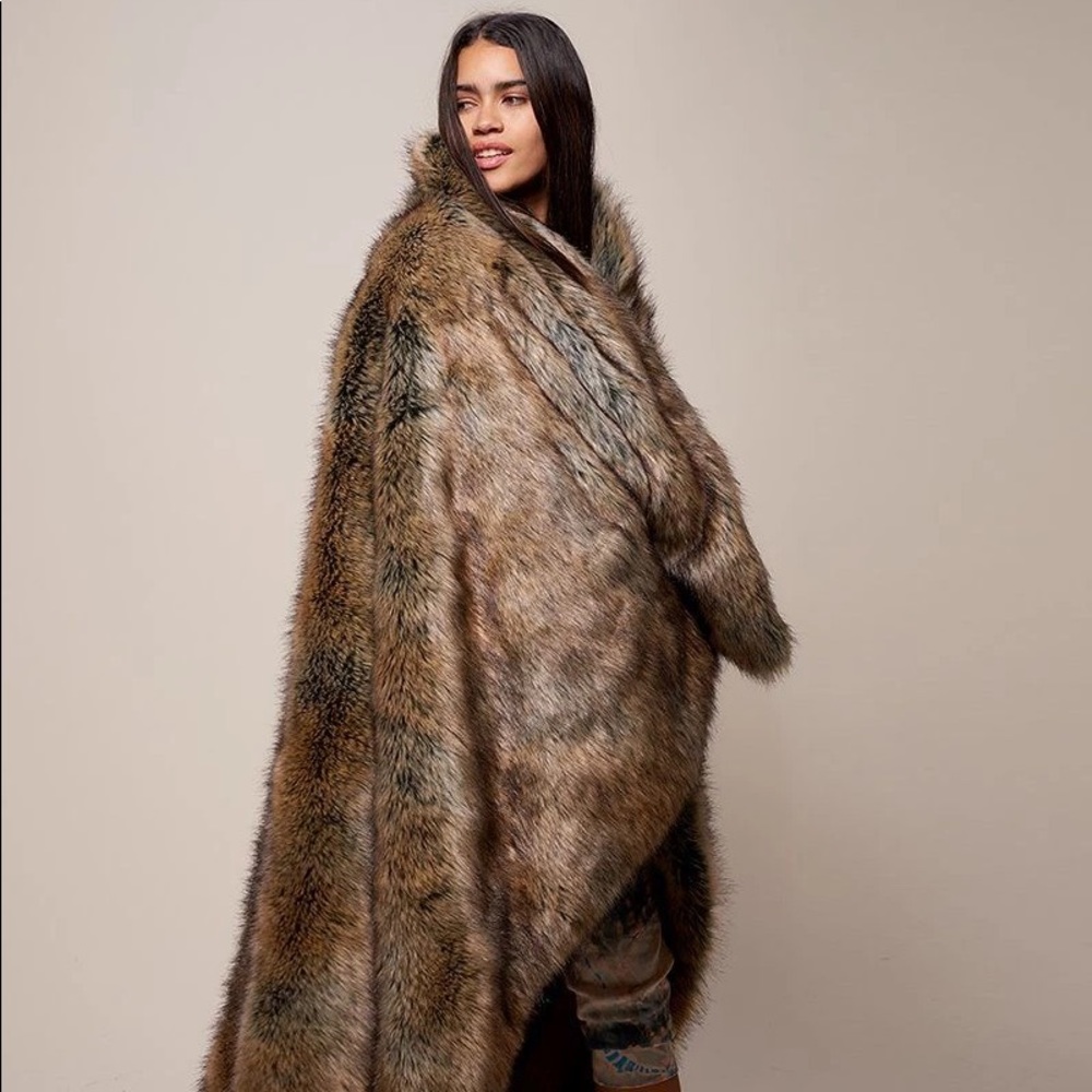 ISO: Any Spirithood throw blanket